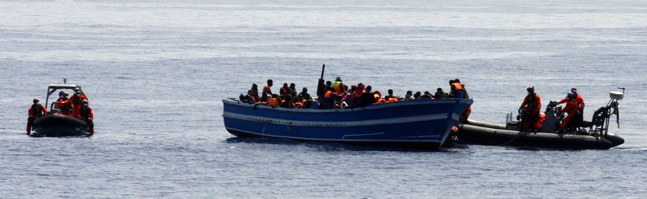 Deutsche Marine rettete 419 Bootsflüchtlinge im Mittelmeer