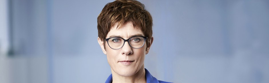 Annegret Kramp-Karrenbauer wird Verteidigungsministerin