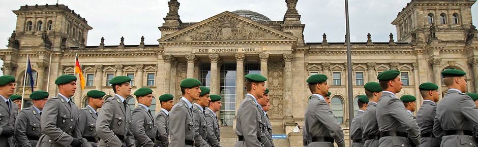 Öffentliche Gelöbnisse am Gründungstag der Bundeswehr