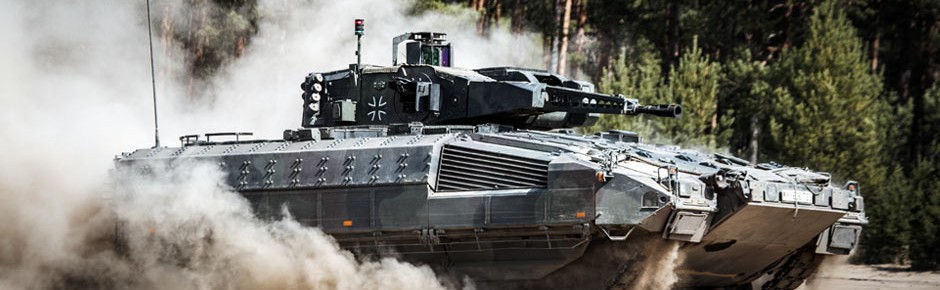 Ersatzteile – neue Triebwerke für Schützenpanzer Puma